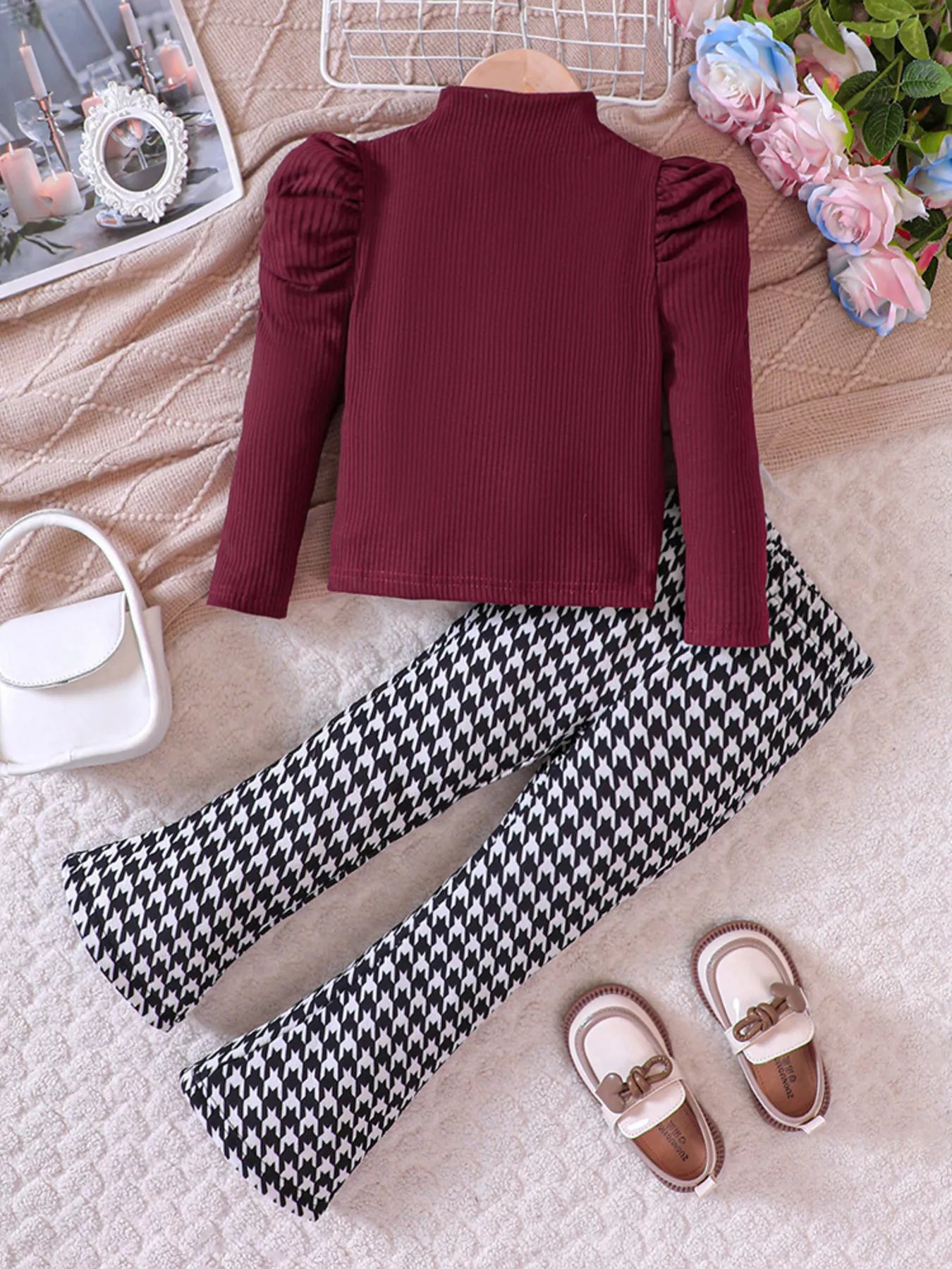 👕 Vue complète ensemble 2 pièces haut manches longues pantalon pied-de-poule coordonnés enfant - coupe flatteuse silhouette élégante moderne - tissu doux confortable - design classique intemporel chic - style polyvalent automne hiver - vêtements premium BabyCoton Suisse
