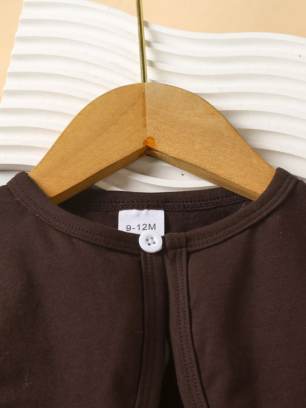 ✨ Détail complet ensemble 3 pièces coordonné robe carreaux dinde brodée nœud bandeau - tenue occasions spéciales mariages baptêmes fêtes - qualité artisanale finitions soignées - tissu doux confortable - vêtements premium fille BabyCoton
