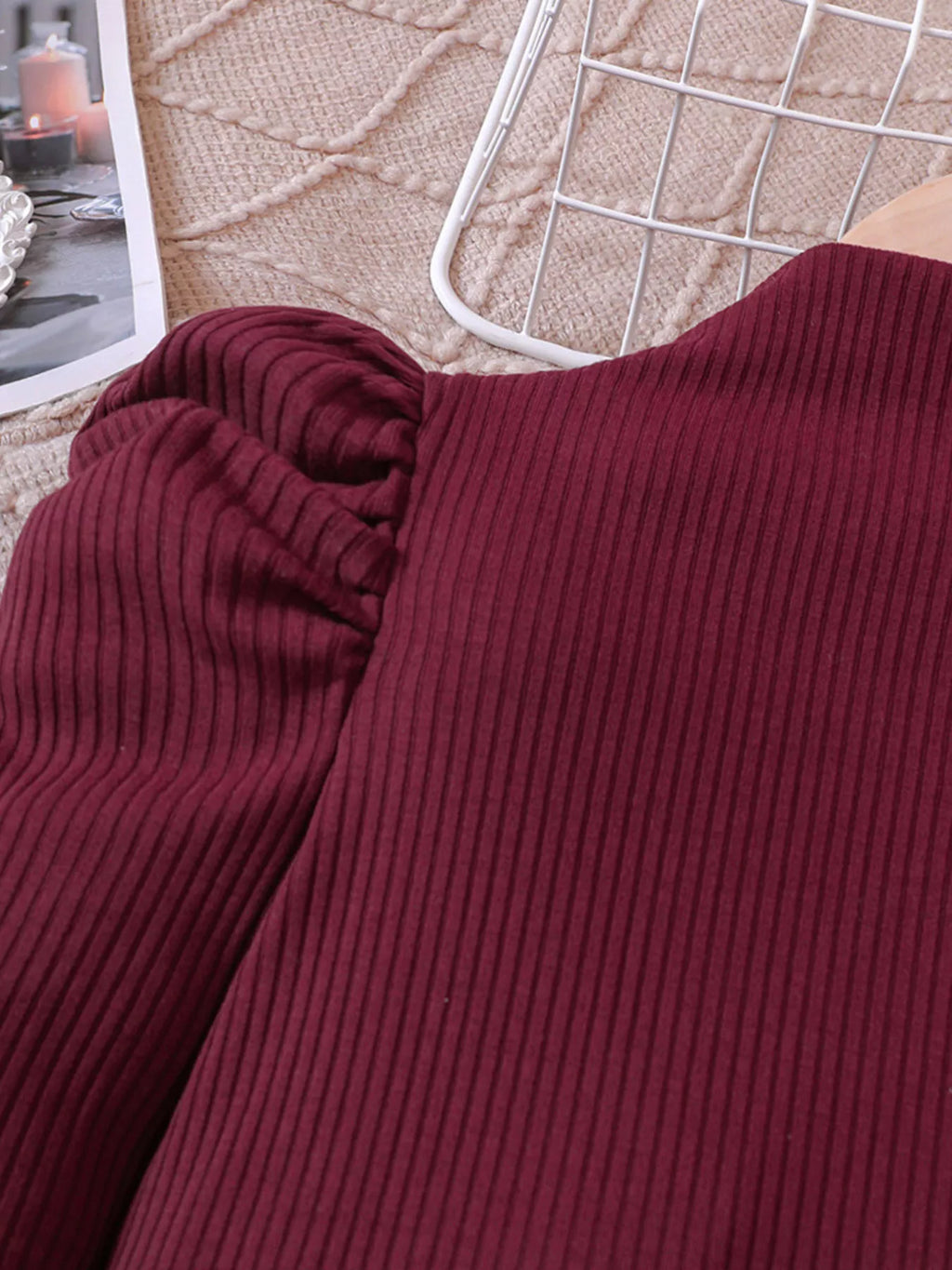 🍂 Vue latérale ensemble haut manches longues élégant pantalon pied-de-poule classique intemporel - coupe flatteuse confortable - finitions soignées détails premium - style chic sophistiqué - tenue occasions spéciales automne hiver - vêtements enfant BabyCoton
