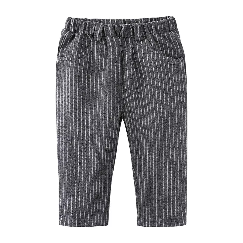 💎 Gros plan sur le tissu du pantalon - matière de qualité avec tombé parfait, confortable et résistant pour toutes les occasions