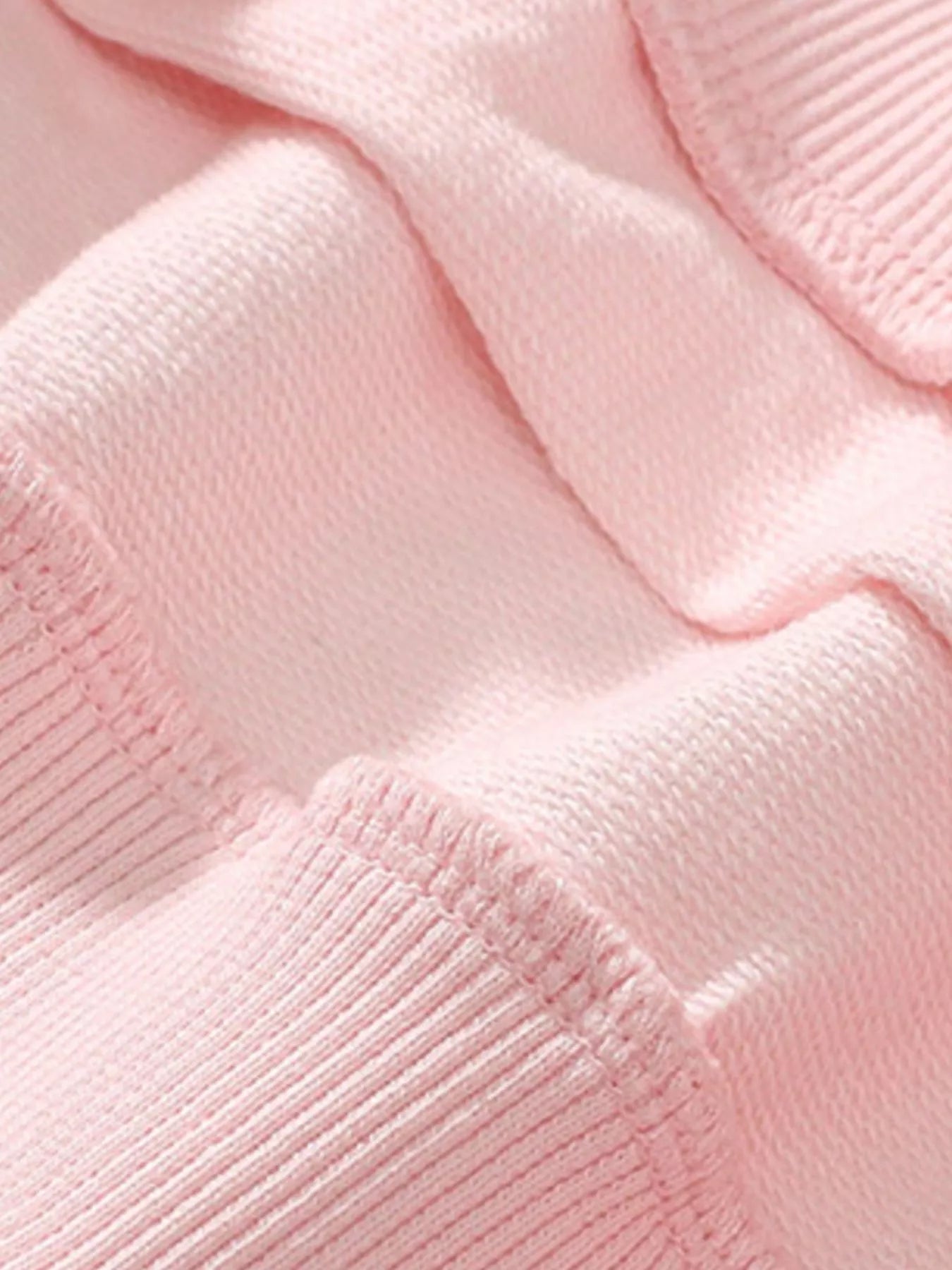  🌟 Gros plan sur la qualité du tissu - matière douce et extensible qui accompagne tous les mouvements de danse, des pirouettes aux arabesques