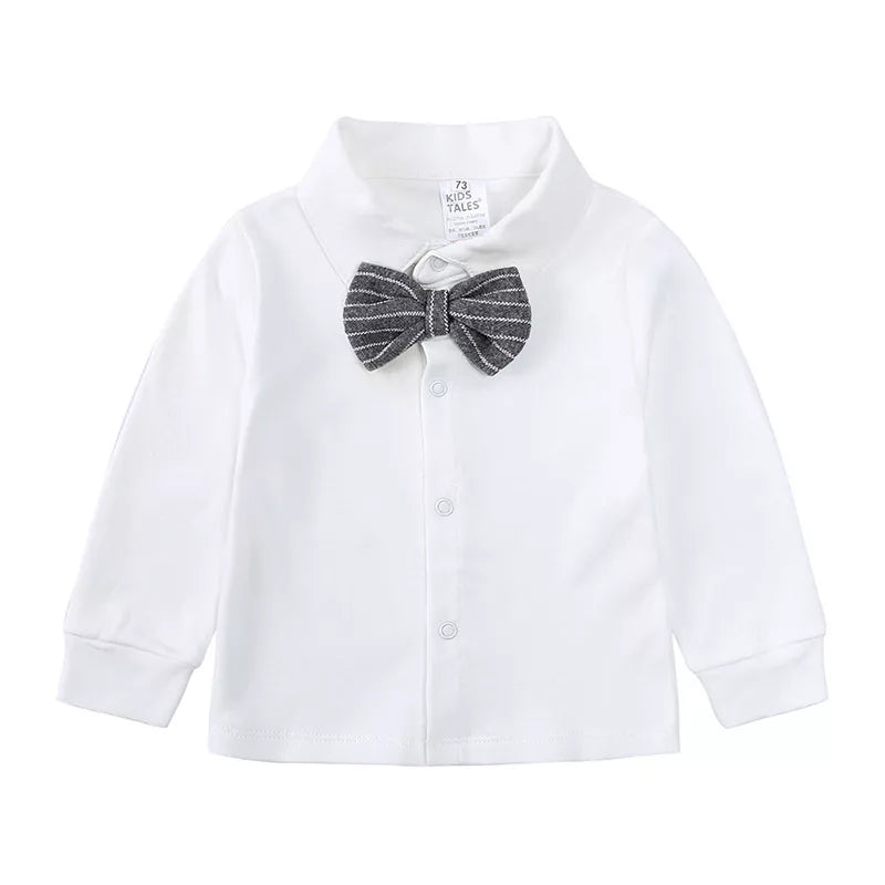 👔 Vue  de face la chemise - coupe ajustée et harmonieuse qui flatte la silhouette tout en permettant une liberté de mouvement