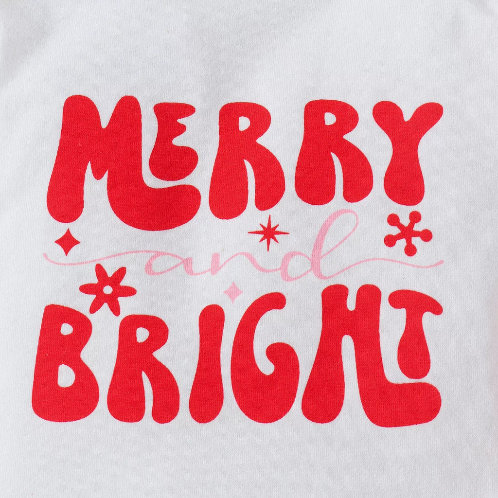 🎅 Détail rapproché des imprimés de Noël enchanteurs - motifs festifs vibrants et colorés qui capturent la magie de la saison des fêtes