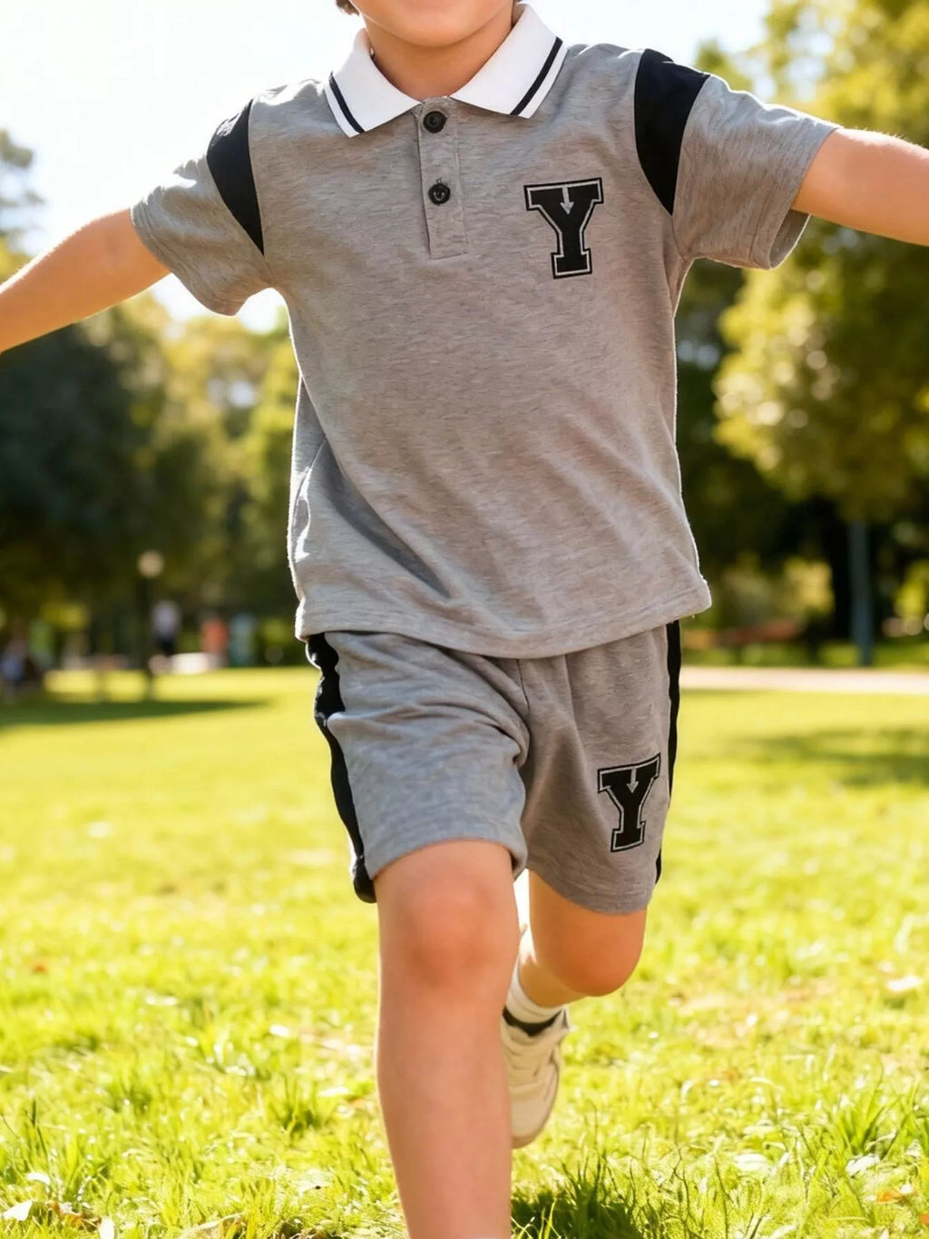 Ensemble polo et short enfant - détail tissu et couture
