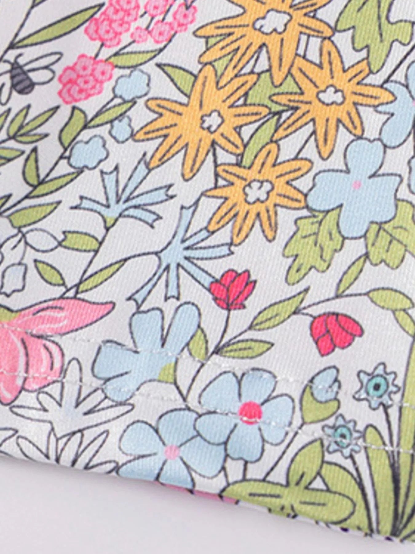 💐 Gros plan sur la qualité du tissu - matière douce et respirante avec imprimés floraux résistants, conçu pour durer et garder sa beauté lavage après lavage