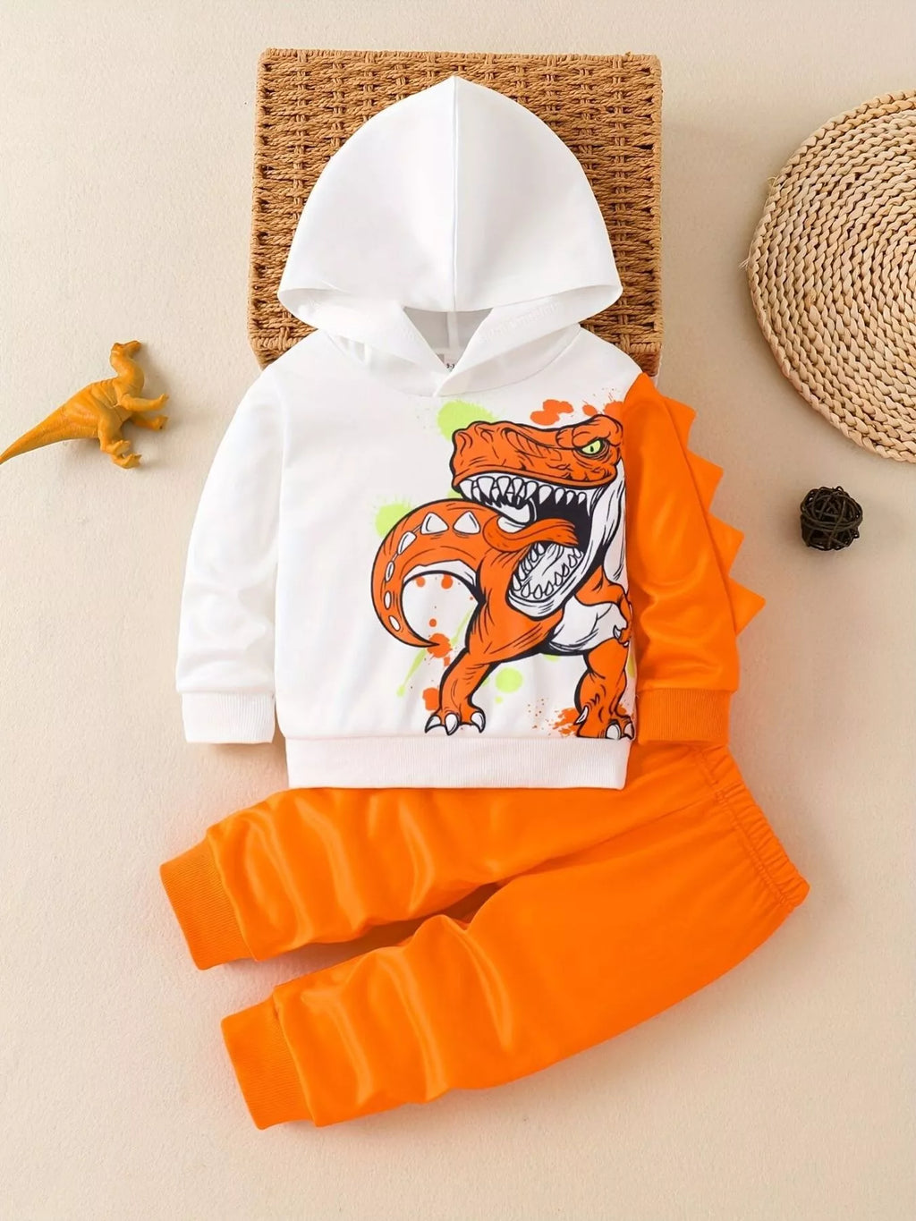 Ensemble hoodie dinosaure et pantalon pour enfant - vue de face - design préhistorique captivant - BabyCoton
