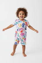 Enfant en ensemble animaux colorés blanc - t-shirt et short imprimé flamants roses léopards singes zèbres multicolores - vue de face - BabyCoton
