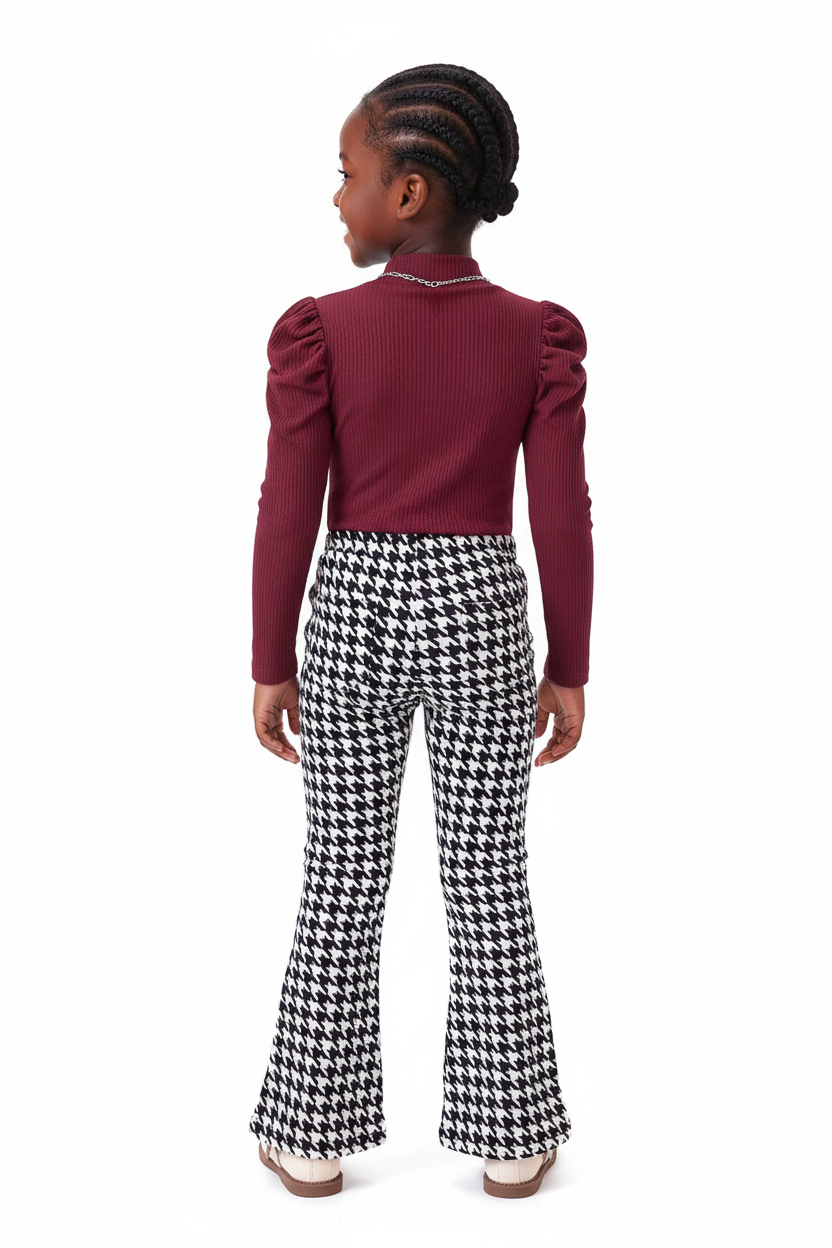 Enfant portant ensemble haut manches longues et pantalon pied-de-poule - vue arrière - détail coupe et finitions - photo produit fond blanc - BabyCoton
