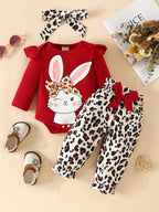 ensemble rouge BabyCoton — body lapin volants, pantalon léopard nœud rose et bandeau léopard, fond blanc