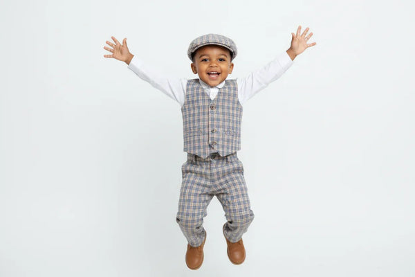 Ensemble 4 Pièces Élégant Garçon - Chapeau, Chemise, Gilet & Pantalon