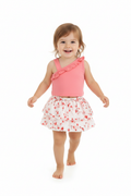 Petite fille en ensemble rose et blanc à fleurs - pose en marche dynamique - tenue bébé fille - BabyCoton
